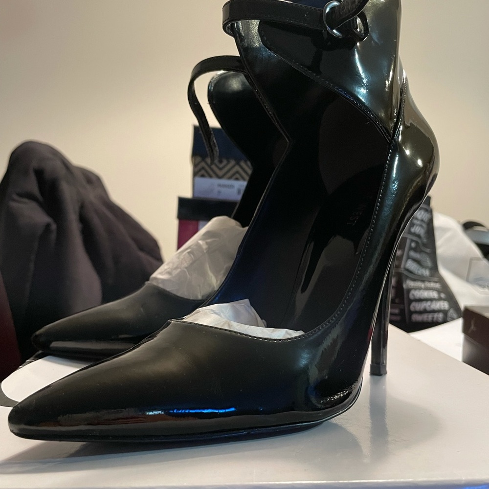 Nine West ankle strap pump